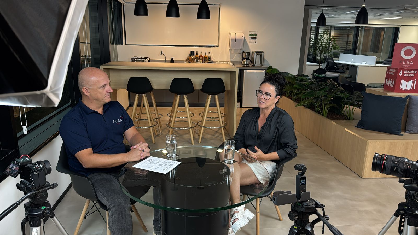 Estrutura de podcast ao vivo e itinerante